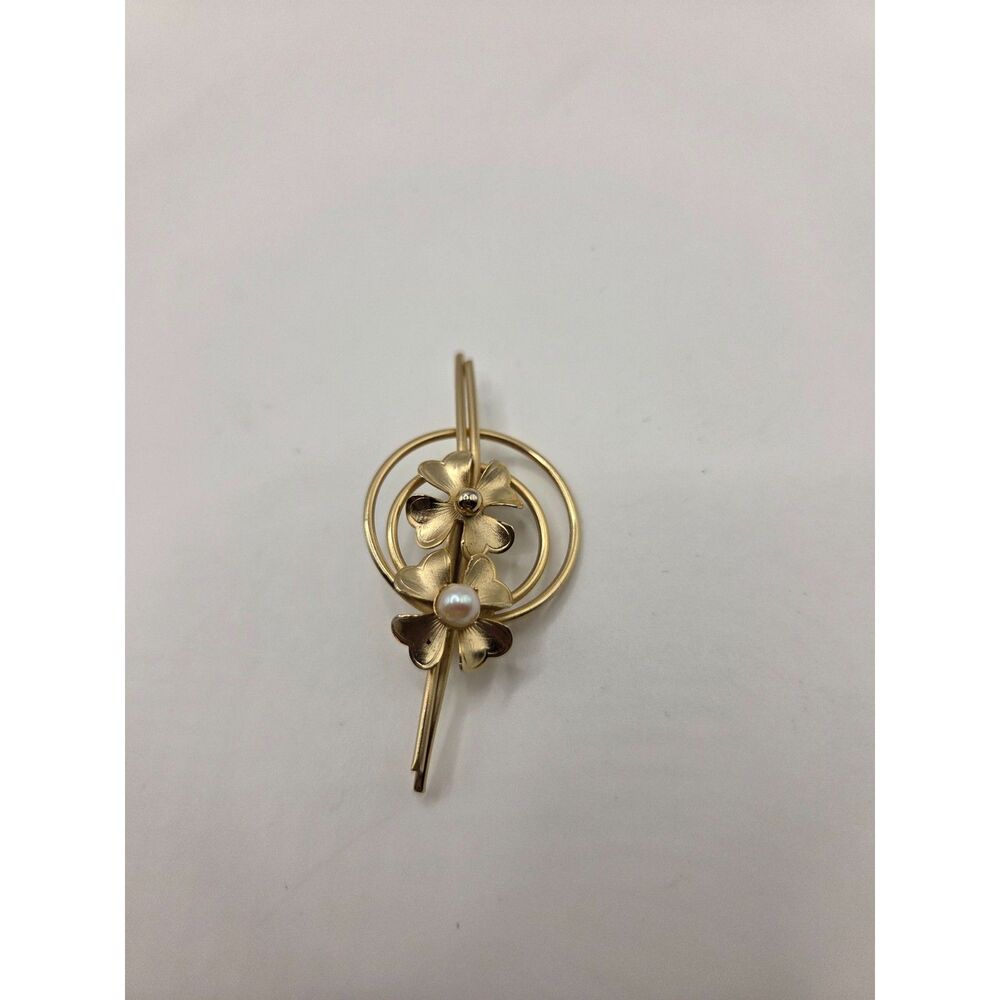 1801. Vintage Open Work Faux Pearl Flower Brooch Pin